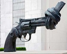 United-Nations-gun-ban-sculpture-225x181.jpg